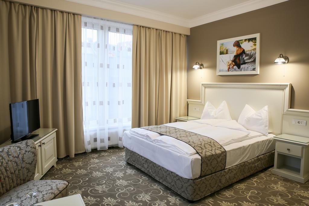 Hotel Montana Vişeu de Sus الغرفة الصورة